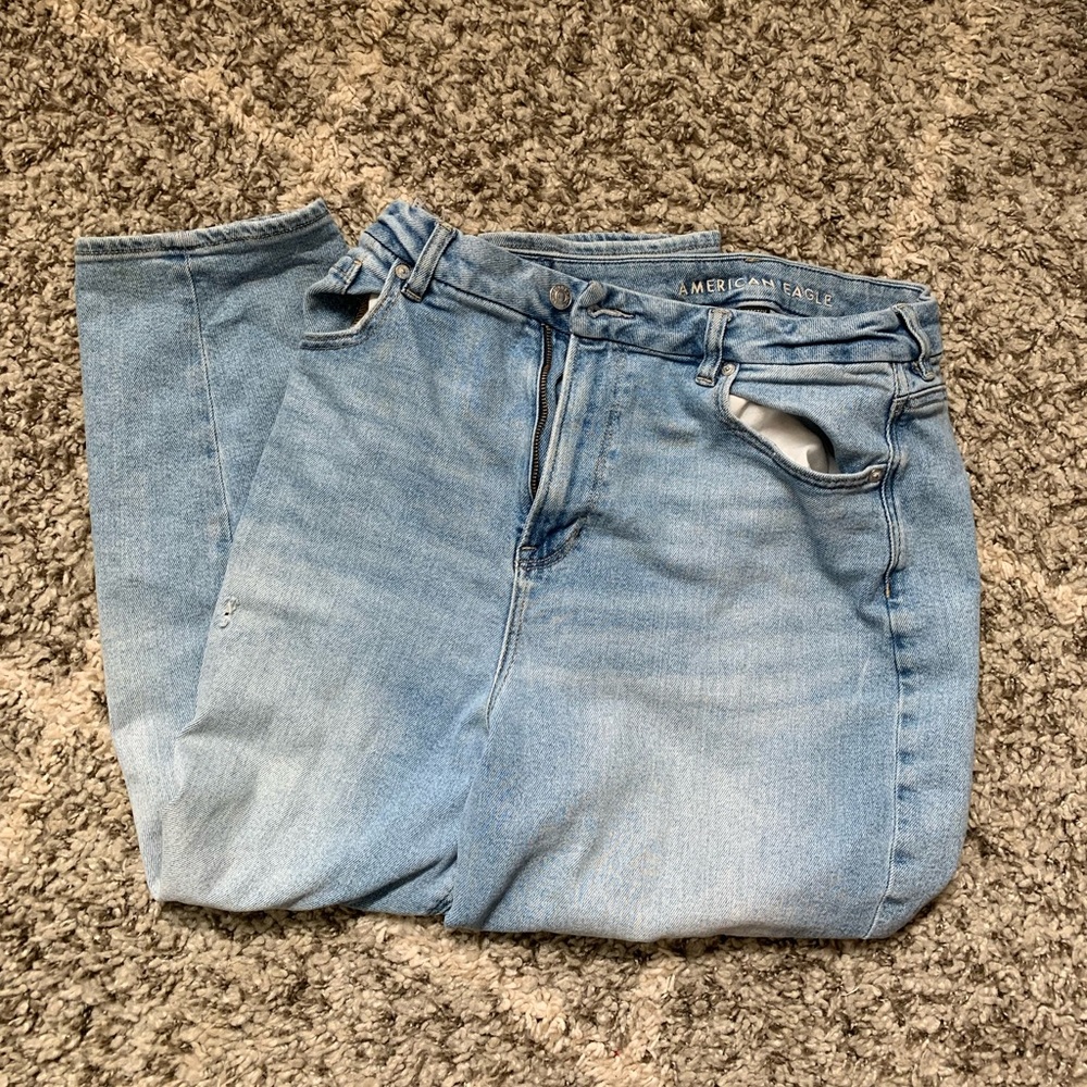 American Eagle Mom Jeans